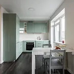 Spacious And Modern With Free Parking Butas